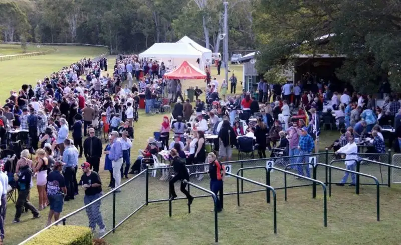 contact esk jockey club-lr