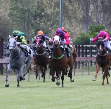 in the straight (1024x718)